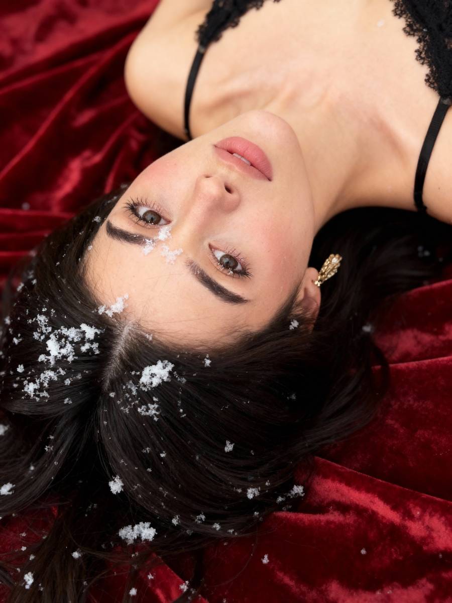 AI Chilling Time Portrait: Moody Velvet Image